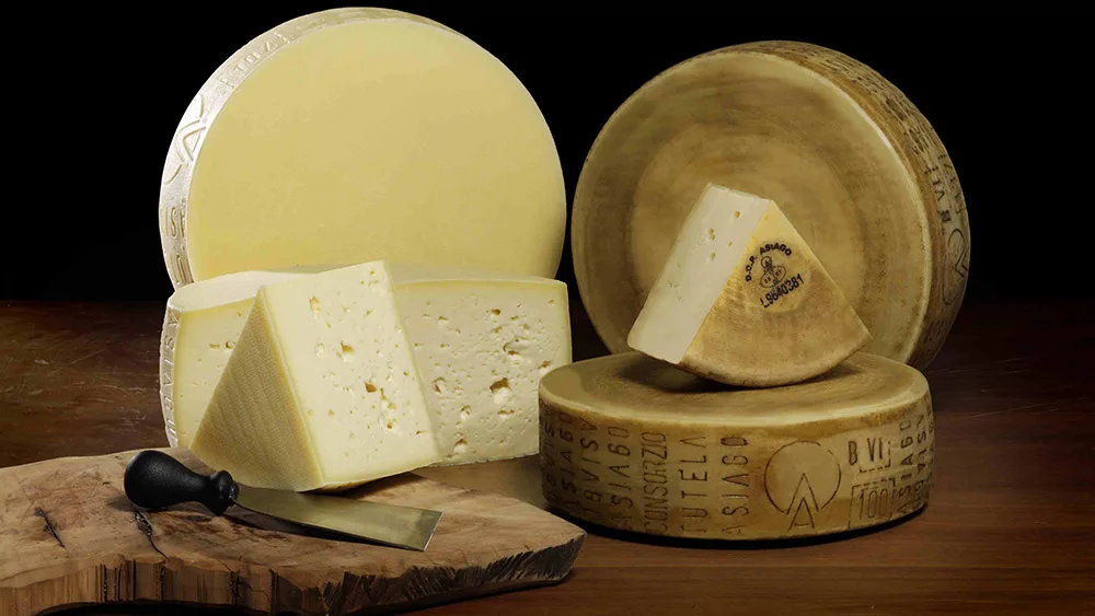 Export Asiago DOP vola con SuperDollaro