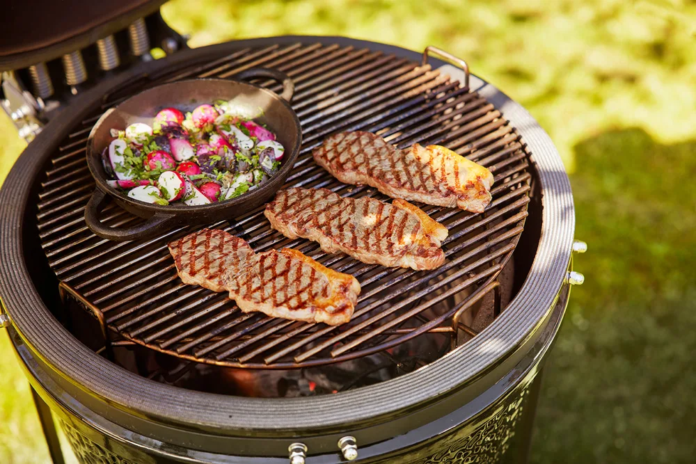 Estate, tempo di grigliate all’aperto: tutti i segreti per il barbecue perfetto grazie alla carne irlandese