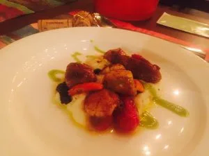 Marcello Leoni, Capasanta al ragout : Capasanta di Goro, pomodoro confit, tartufo nero, fois gras e olio al basilico