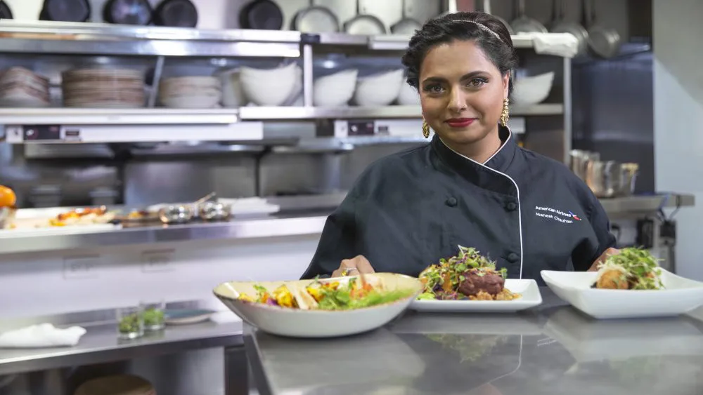 La rinomata chef Maneet Chauhan ha realizzato il menù per le classi Premium dei collegamenti transatlantici di American Airlines
