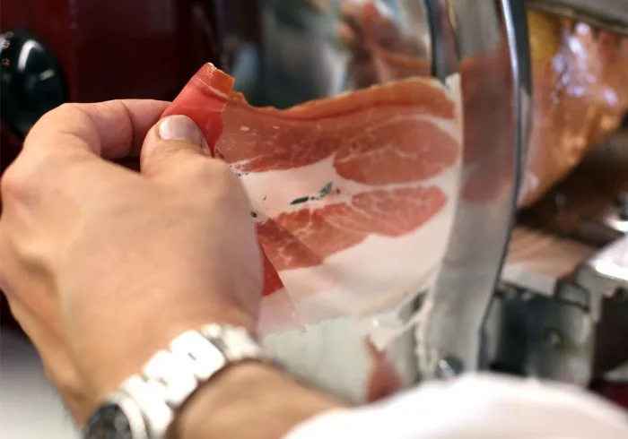 Frode prosciutti da 90 milioni: Parma alimentare nel caos