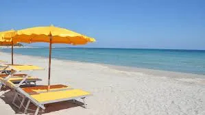 Spiagge: indagine su prezzo, caparra e accoglienza delle persone con disabilità negli stabilimenti