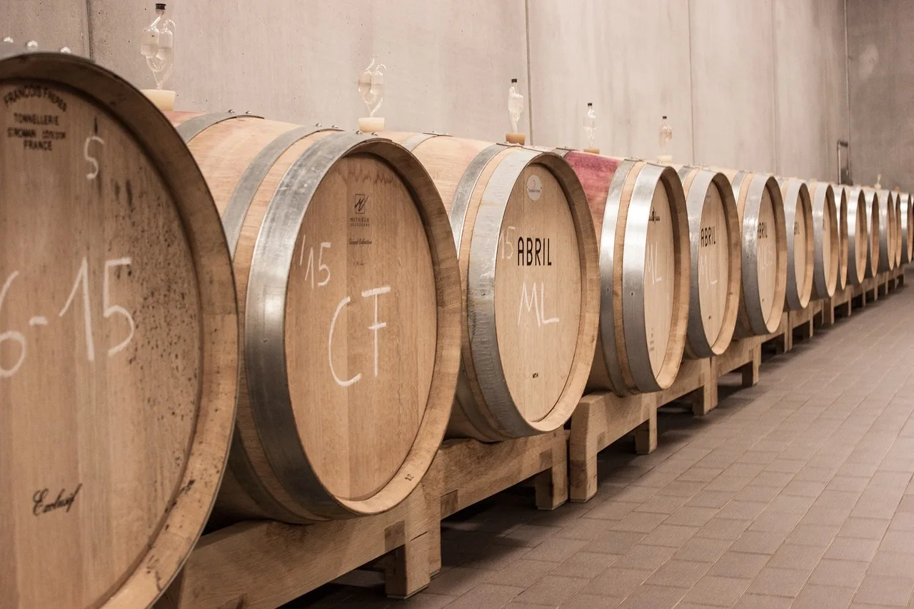 Il vino buono sta nelle botti piccole?