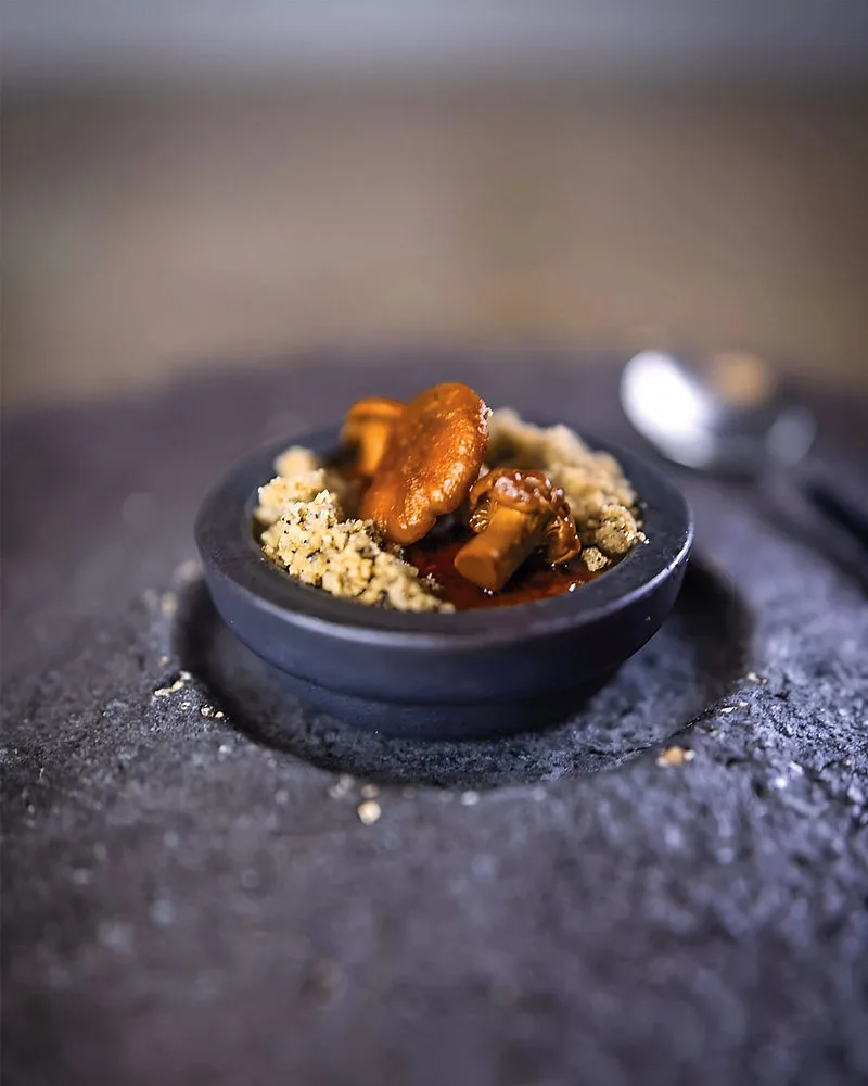 Crème brûlée di fegato d’anatra, ricetta del ristorante Kontrast di Oslo (Norvegia)