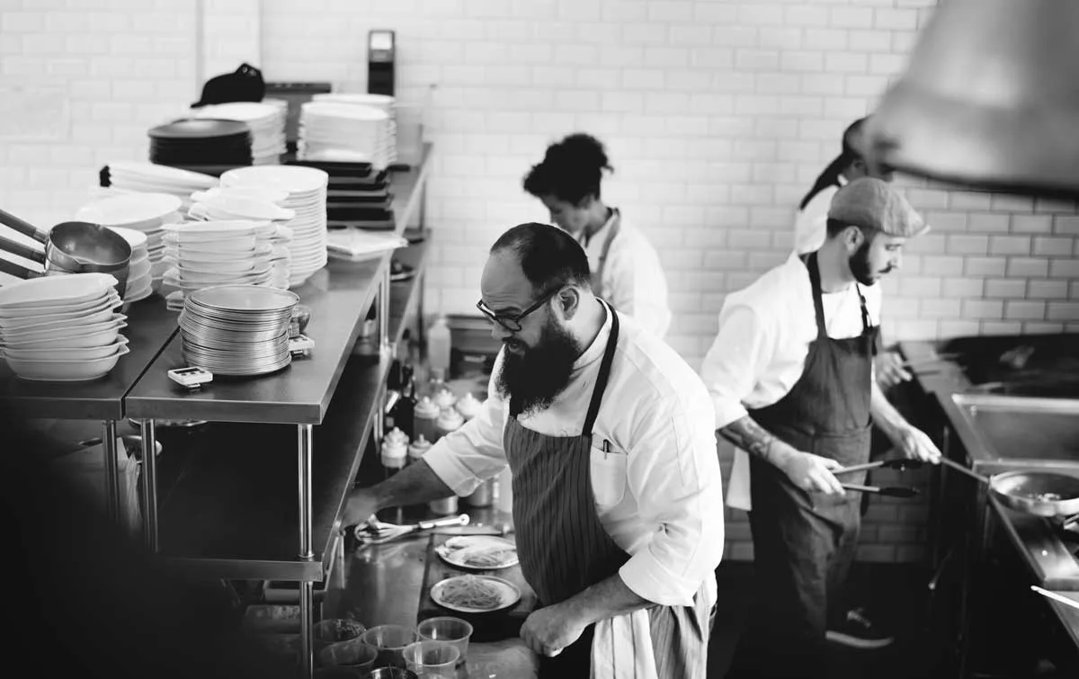 Togliamo le Stelle Michelin a chi sfrutta o maltratta il personale!
