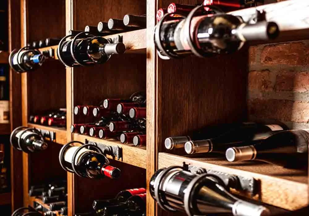 Vino: in Cina l’Italia cresce, ma cresce anche il divario con i competitor.