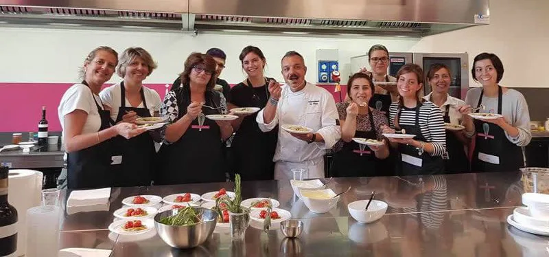 Un brindisi con Otto in cucina