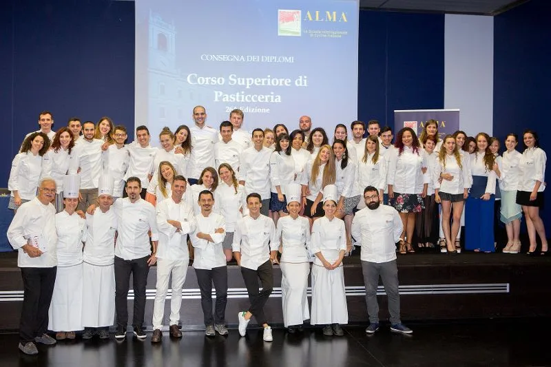 ALMA: il Corso Superiore di Pasticceria vede diplomarsi 40 ragazzi
