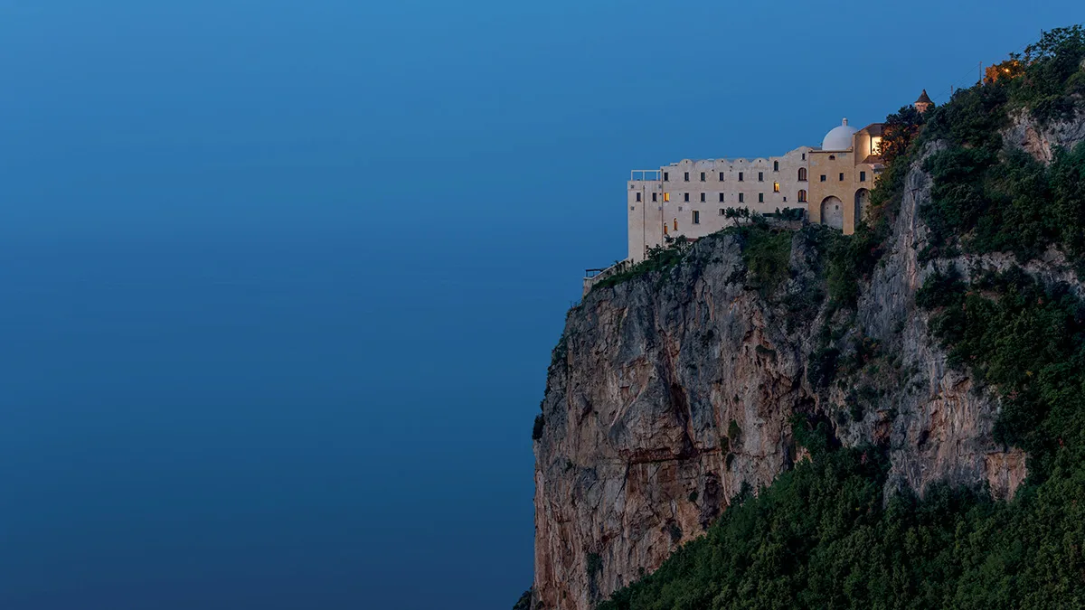 La straordinarietà del monastero Santa Rosa sulla costiera amalfitana