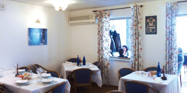 Cucina e vino alla Trattoria Arvigo nella campagna genovese