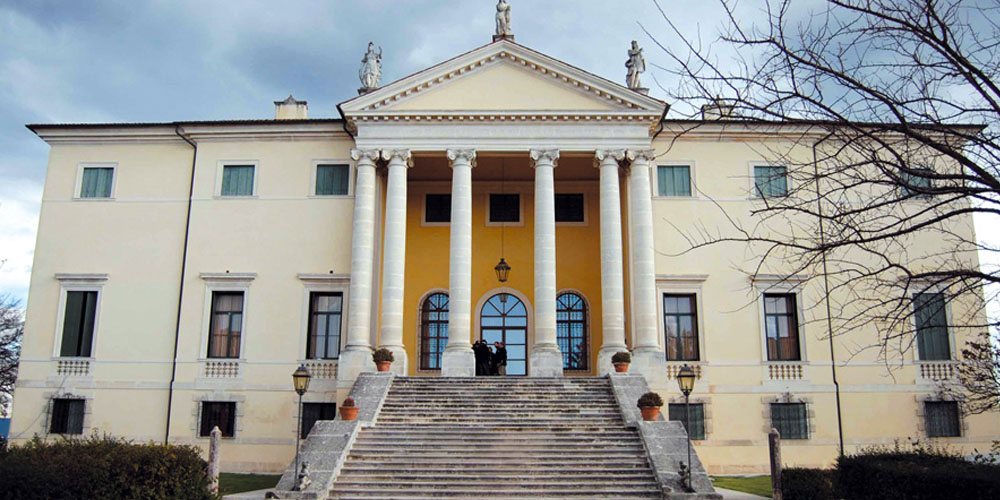 Il taglio del bordolese nella sfera di cristallo