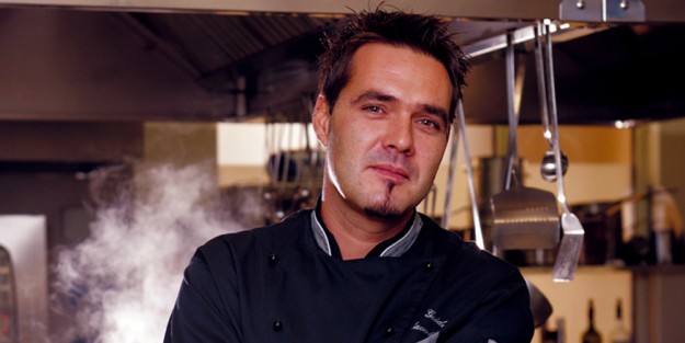 Guido Haverkock occupa i portici di Bologna