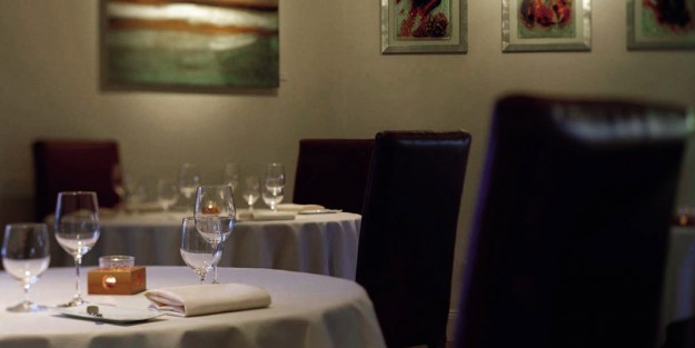 Lâ€™uomo nuovo della cucina inglese Ã¨ al Sat Bains nella campagna londinese