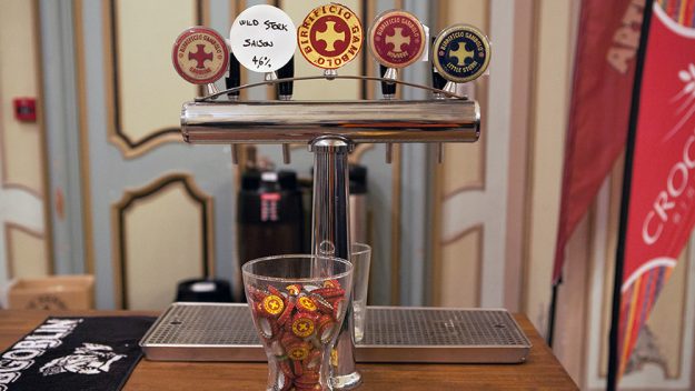 21978688883_621115989d_o