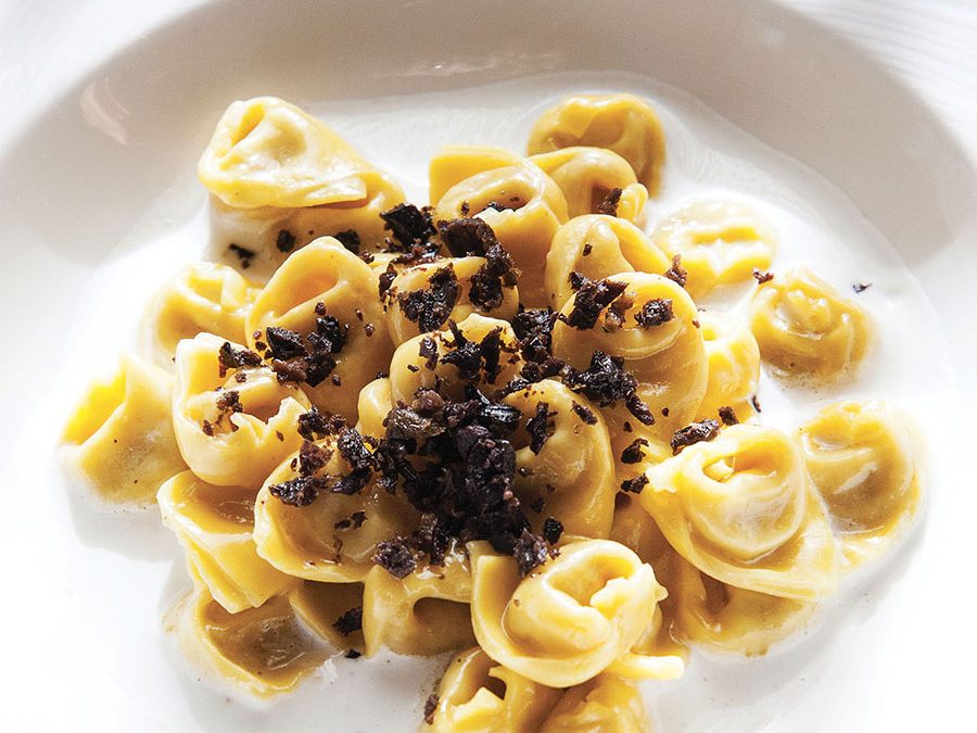 Tortellini alla moda di Bologna