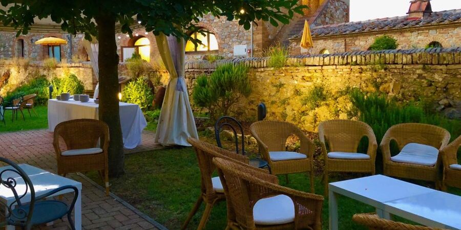 Parco del vecchio frantoio alla Fattoria del Colle