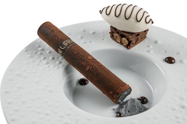 sigaro con whisky affumicato e cioccolato