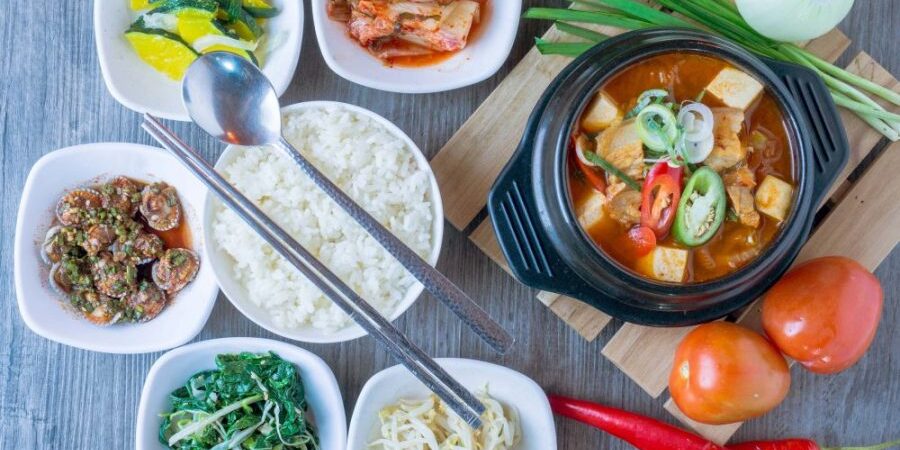Korean soup spicy from Kimji sud corea al salone del gusto