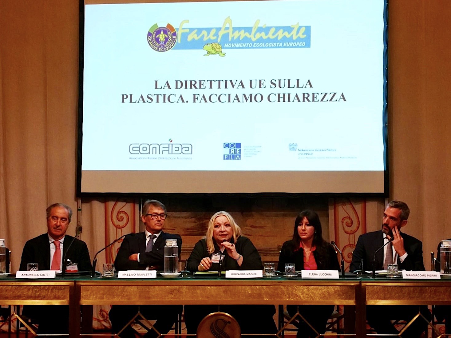 Plastica monouso - a rischio chiusura 30 aziende italiane