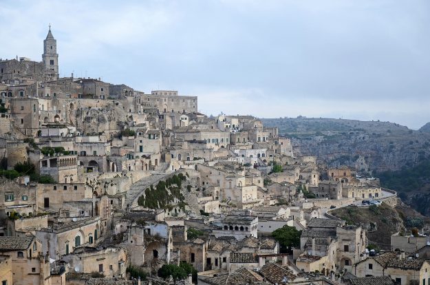 ponti di primavera: matera è la meta preferita