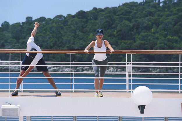 buone abitudini per mantenere la linea in crociera