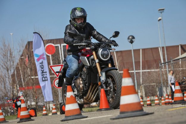 Quote rosa in sella: l'ABC per la sicurezza