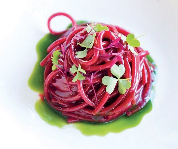 SpSpaghettoni alla barbabietola