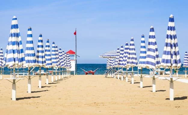 ombrelloni di spiaggia italiana