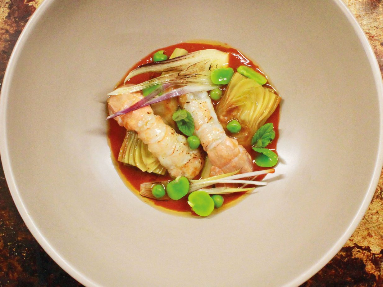 Insalata di scampi, carciofi, fave e piselli dello chef Tiziano Rossetti