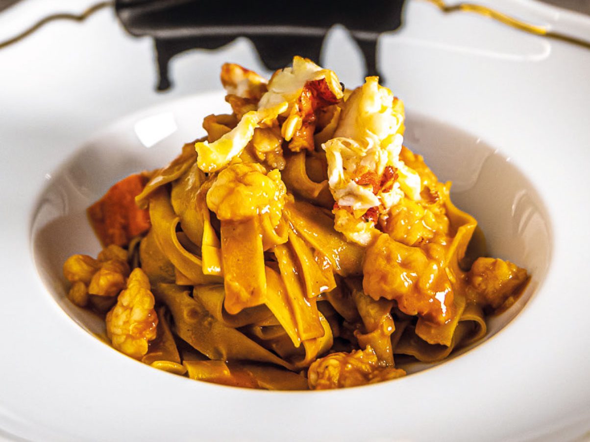 Tagliatelle all'Astice dello chef Matias Perdomo per il ristorante EXIT Pastificio Urbano di Milano