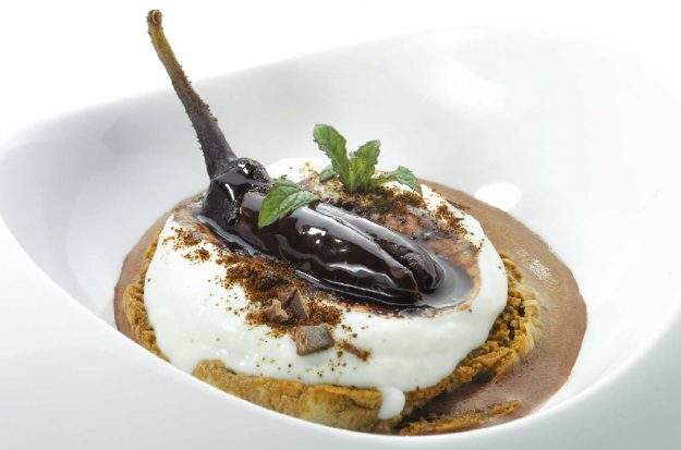 mangano-tiramisud-pugliese-con-melanzana-mignon-glassata-al-cioccolato