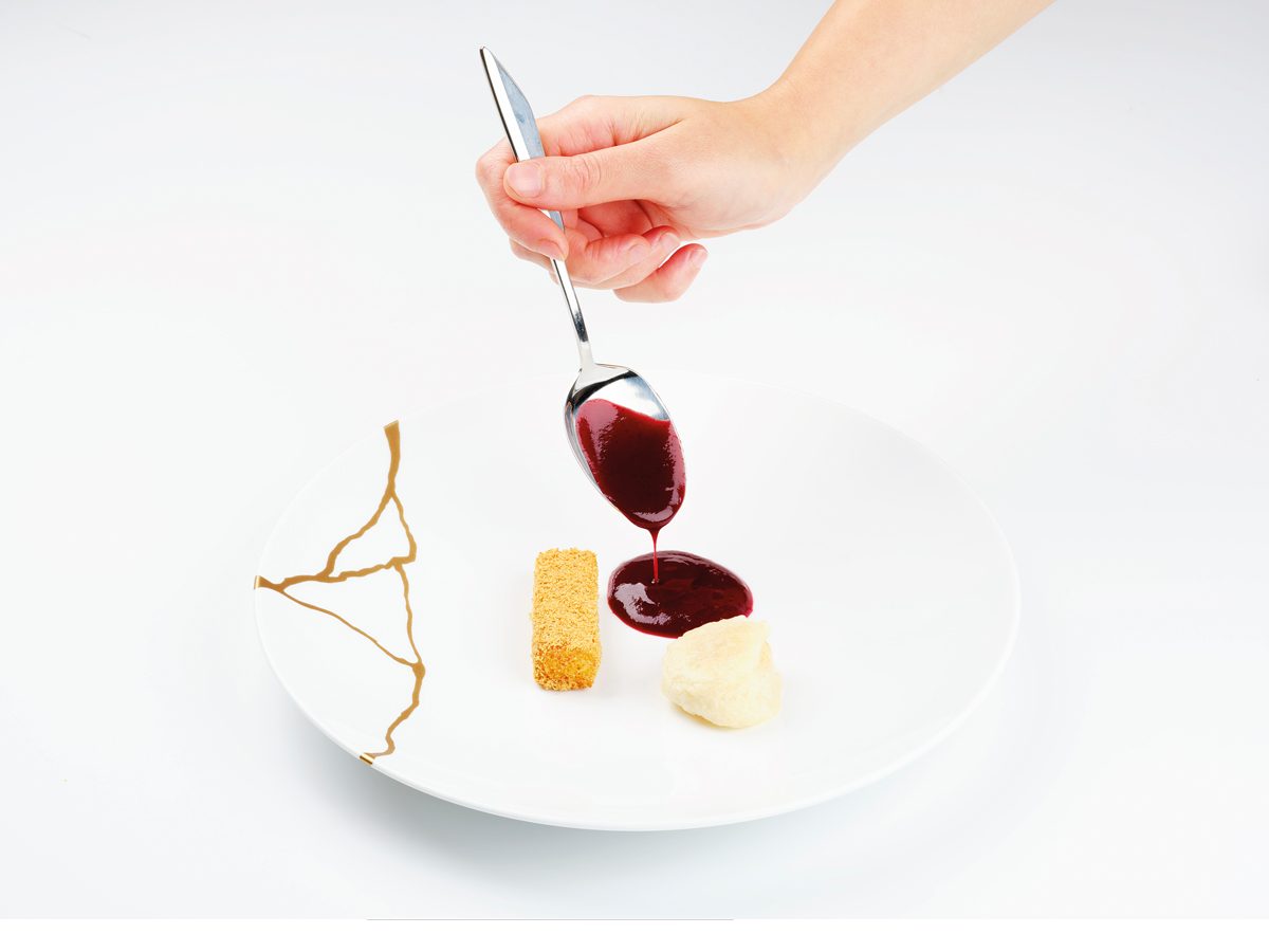 Formaggio di Brillat-Savarin alle mandorle amare con capesante e more di Casa Vissani