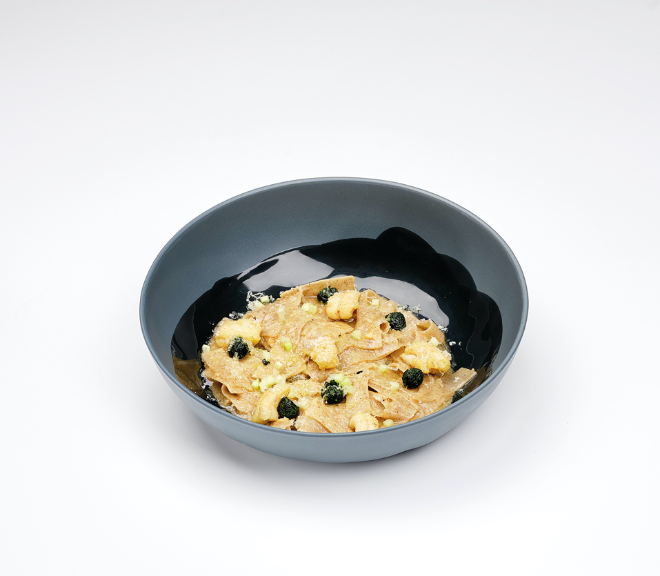 Pizzoccheri al bitto, bieta e razza, mirepoix di cetrioli