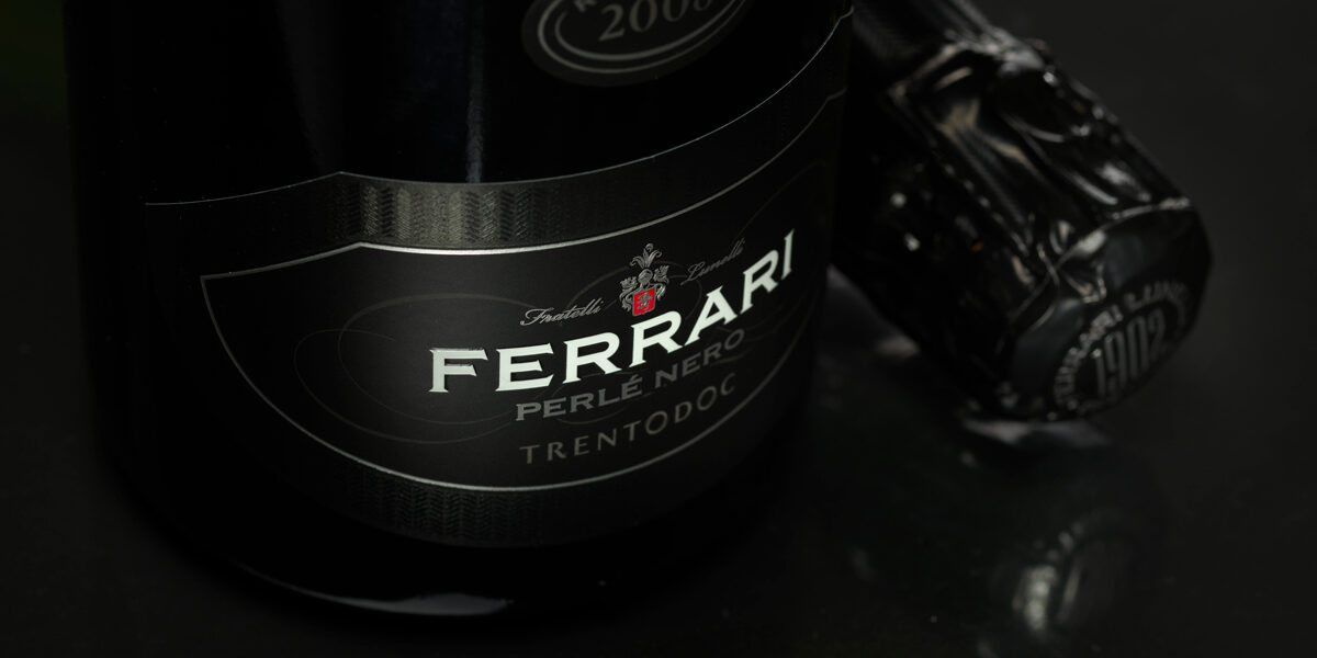 ferrari-perlé-nero