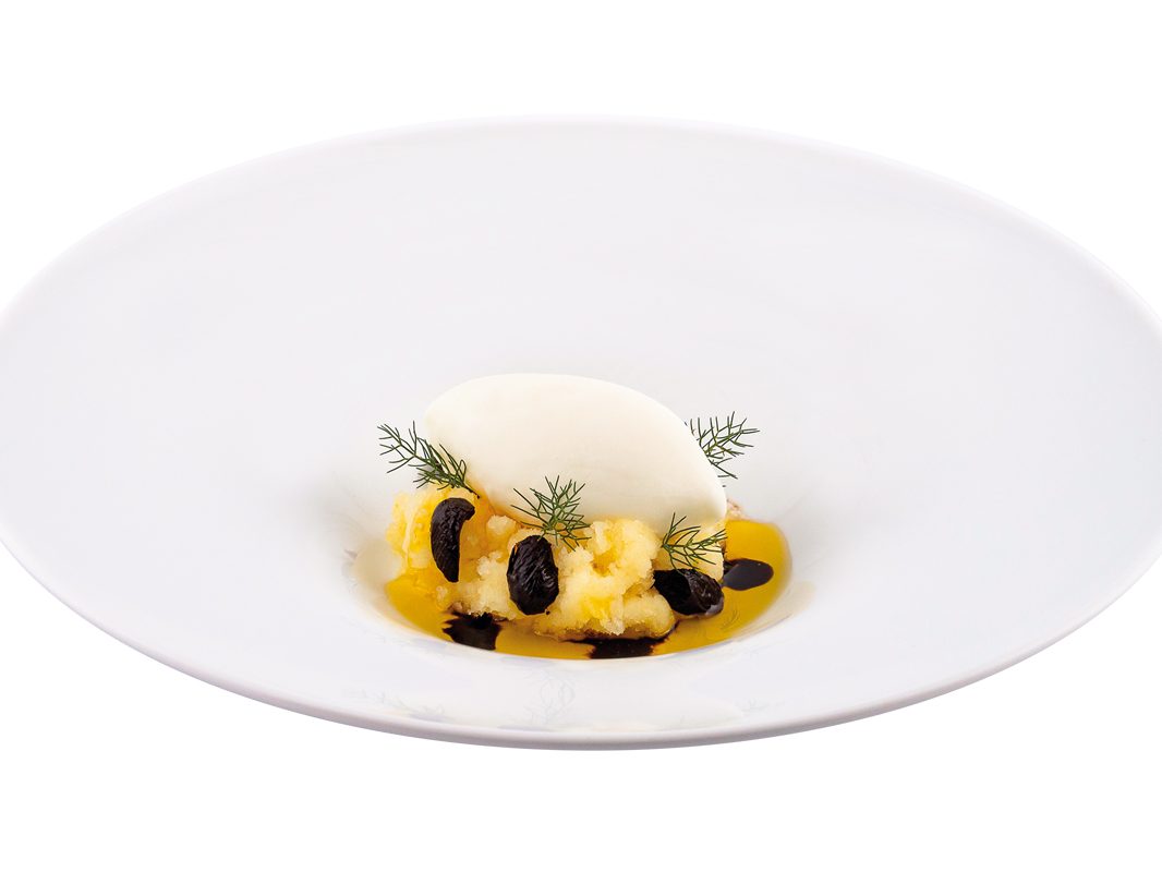 GELATO AL LATTE DI CAPRA GRANITA DI BERGAMOTTO, OLIVE NERE E RISTRETTO DI LIQUIRIZIA