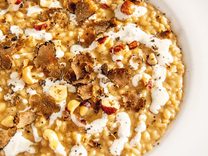 RISOTTO AI PORCINI, TARTUFO E NOCCIOLE