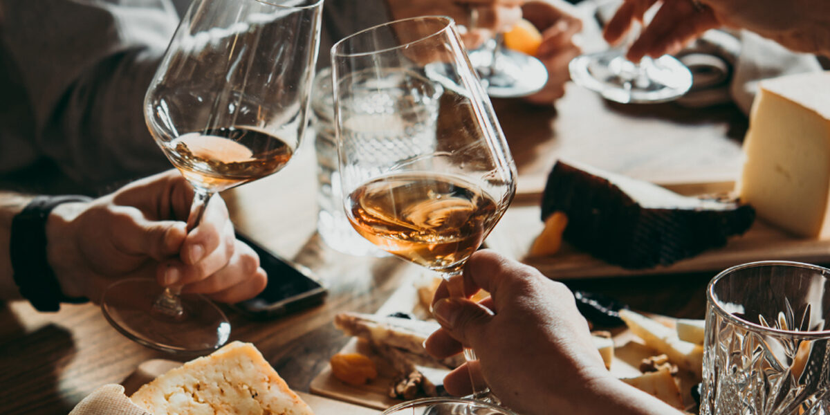 wine in moderation: uso consapevole del vino. Calici di vino e degustazione