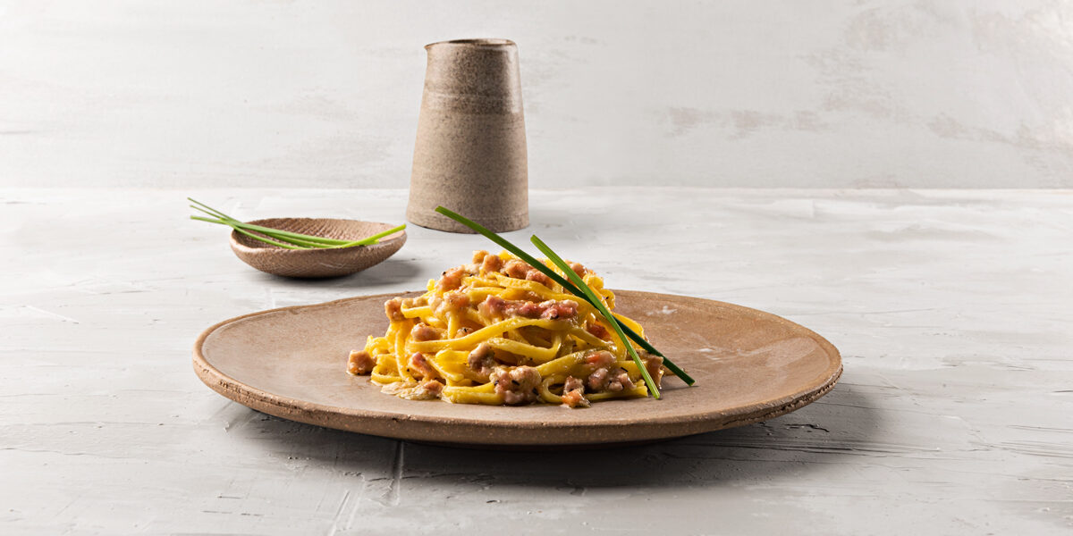 Tagliolini sugosi surgital con ragù di carni bianche Tagliolini sugosi surgital con ragù di carni bianche
