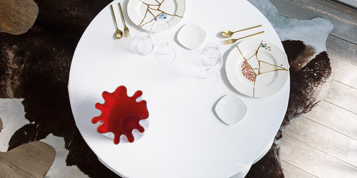 tovaglia, tavola di ristorante stellato apparecchiata