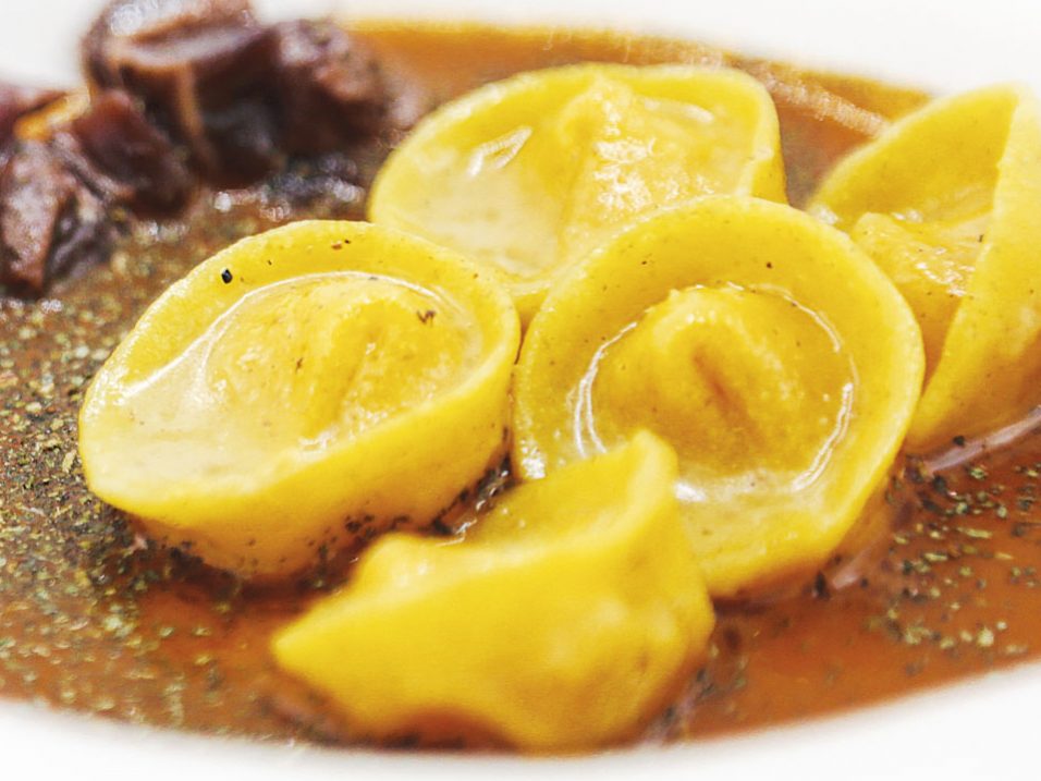 Due-Camini-1--Raviolo-di-Giardiniera-e-Colombaccio_R