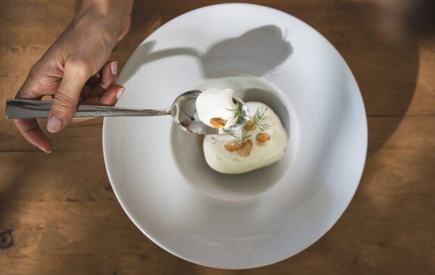 Finocchio crudo e ghiacciato, yogurt e birra