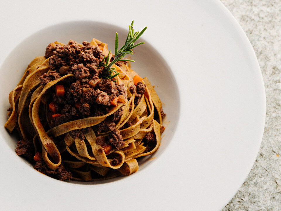 Tagliatelle al ragù di cervo