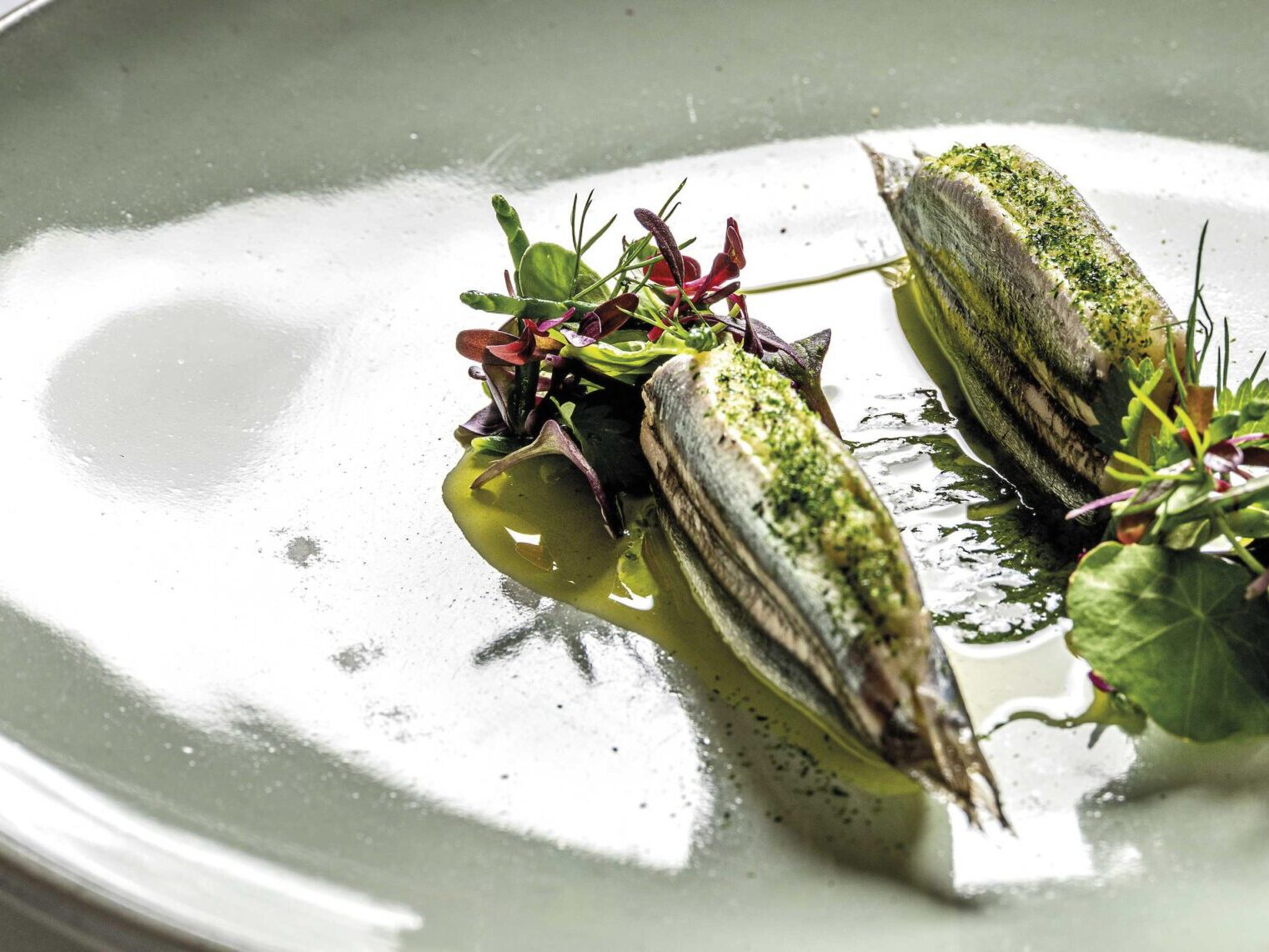 Alici marinate, patate nuove, misticanza, miele e aceto