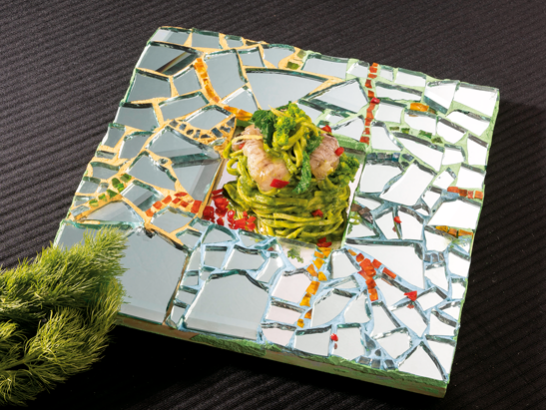 Garbugli taglierini a sfoglia ruvida con canocchie, cime di rapa e limone del Garda