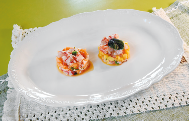 Tartara di gambero rosso profumata alla pesca e melone