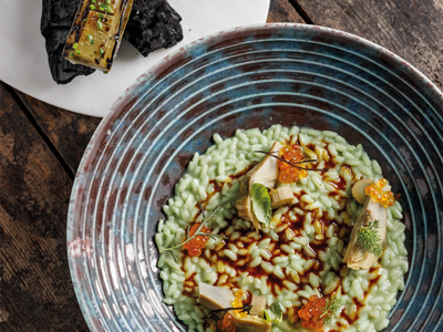 Risotto ai carciofi, uova di trota e midollo di carciofi