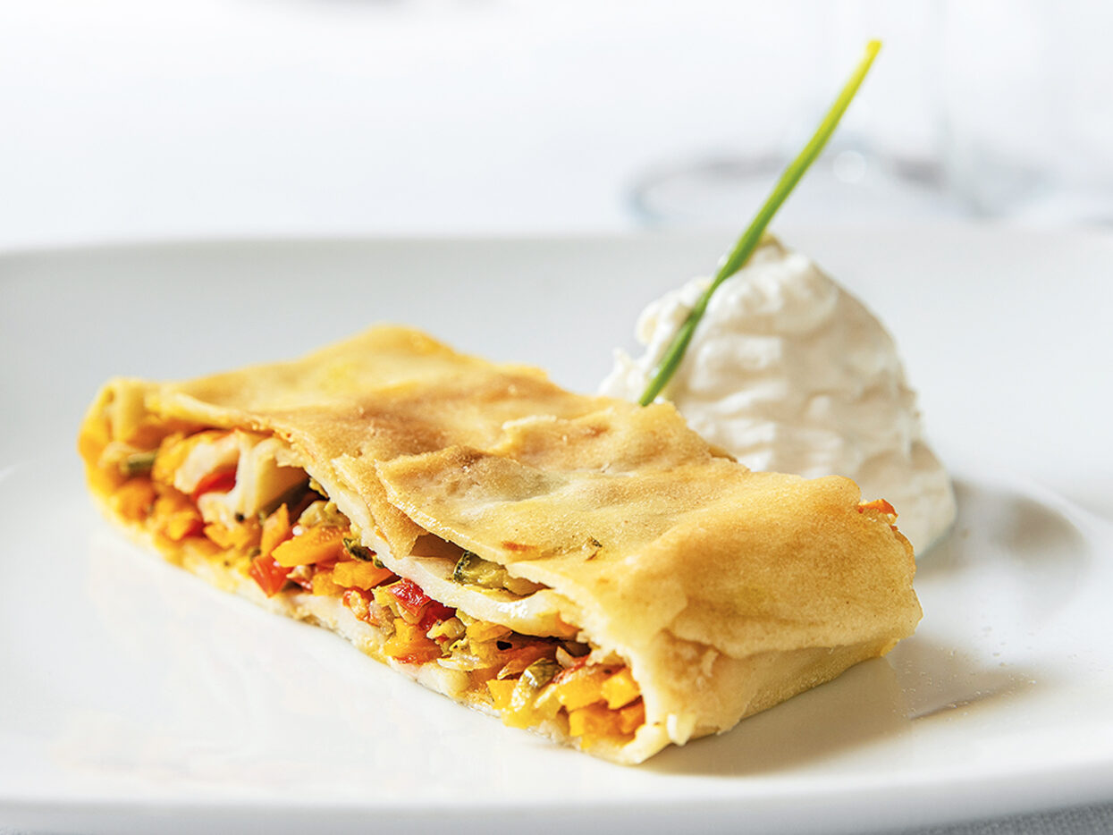 Strudel di verdure con spuma allo yogurt