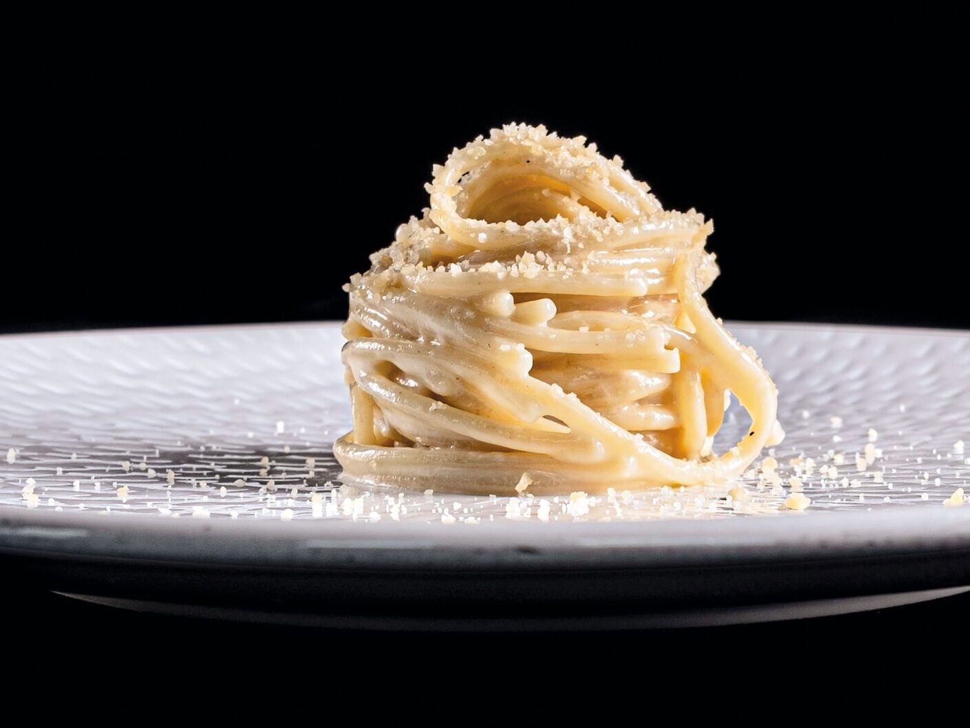 Spaghetto affumicato, abbucciato, genziana