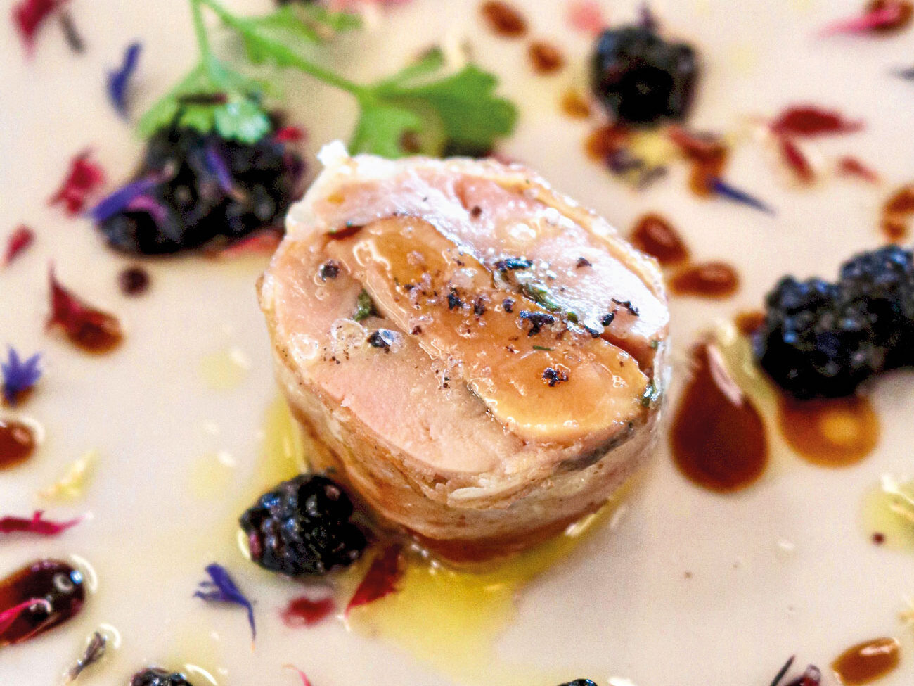 Pernice e foie gras con more di rovo e sale al mirto